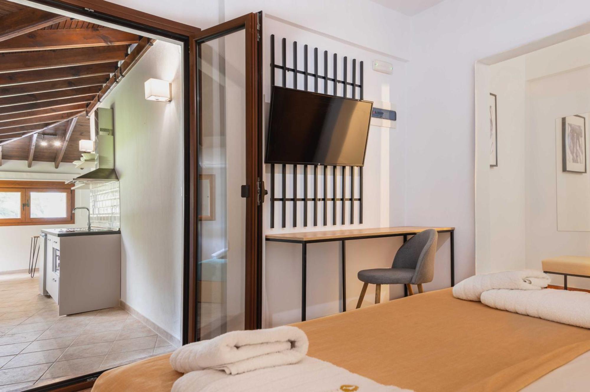 Komitsa Luxury Apartments Nea Roda Quarto foto